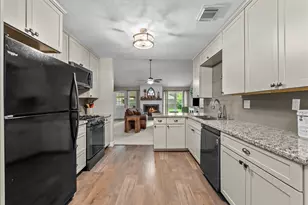 914 Red Rock Canyon Dr, Katy, TX 77450 - Photo 9