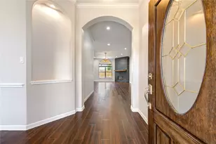 226 Rolling Springs Ln, Dickinson, TX 77539 - Photo 3