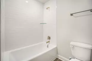 2214 Sereno Shrs Dr, Texas City, TX 77568 - Photo 15