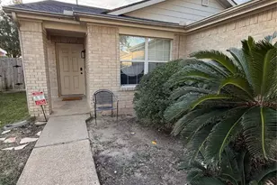 3819 Banks Ridge Ln, Katy, TX 77449 - Photo 3