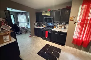 2823 Oakland Brook St, Houston, TX 77038 - Photo 9