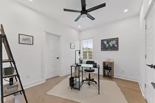 3013 Jensen Spgs Ln, Houston, TX 77026 - Photo 19