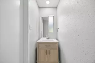 9007 Imogene St, Houston, TX 77036 - Photo 15