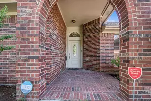 4303 Alysheba, Friendswood, TX 77546 - Photo 3