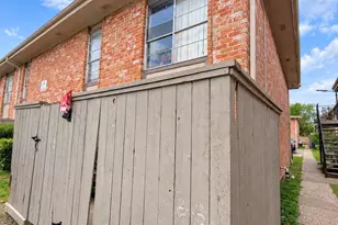 9616 Long Point Rd, Houston, TX 77055 - Photo 15