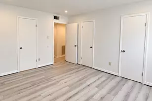 9616 Long Point Rd, Houston, TX 77055 - Photo 7