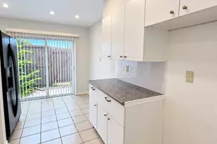 9616 Long Point Rd, Houston, TX 77055 - Photo 5