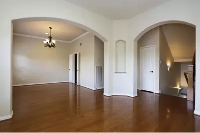 5615 Winsome Villas Lane #H, Houston, TX 77057 - Photo 3