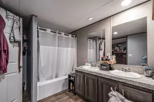 905 Rd 5500, Cleveland, TX 77327 - Photo 17