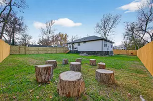 512 W Jefferson St, Brenham, TX 77833 - Photo 33