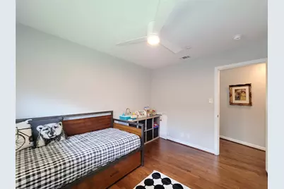 6550 Cindy Lane, Houston, TX 77008 - Photo 17