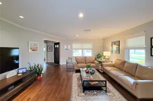 6550 Cindy Ln, Houston, TX 77008 - Photo 5