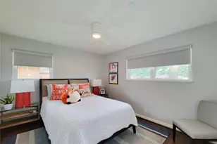 6550 Cindy Ln, Houston, TX 77008 - Photo 15
