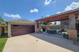 6550 Cindy Ln, Houston, TX 77008 - Photo 29