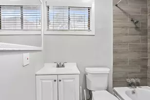 6421 Teluco St, Houston, TX 77055 - Photo 15