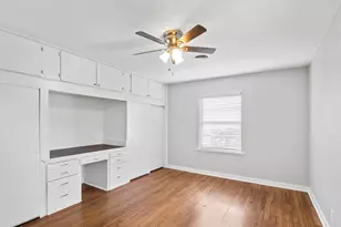 6421 Teluco St, Houston, TX 77055 - Photo 11