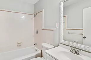 6421 Teluco St, Houston, TX 77055 - Photo 13