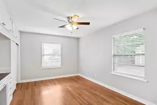 6421 Teluco St, Houston, TX 77055 - Photo 11
