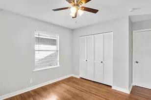 6421 Teluco St, Houston, TX 77055 - Photo 13