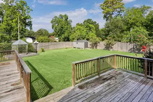 9333 Spring Branch Dr, Houston, TX 77080 - Photo 15