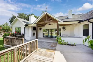 9333 Spring Branch Dr, Houston, TX 77080 - Photo 19