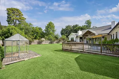 9333 Spring Branch Drive, Houston, TX 77080 - Photo 17