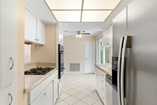 5522 Ariel St, Houston, TX 77096 - Photo 11