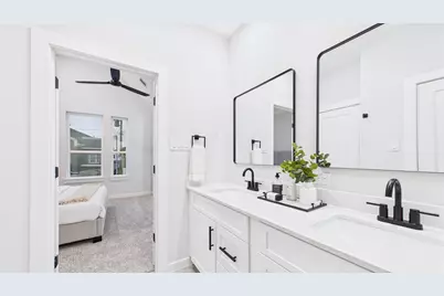 5032 Creekmont Drive, Houston, TX 77091 - Photo 31