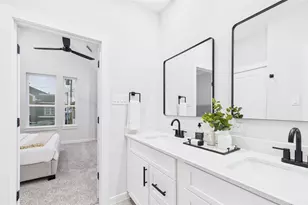 5032 Creekmont Dr, Houston, TX 77091 - Photo 31