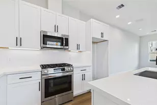 5032 Creekmont Dr, Houston, TX 77091 - Photo 13