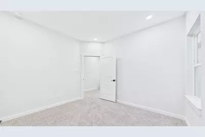 5032 Creekmont Drive, Houston, TX 77091 - Photo 39