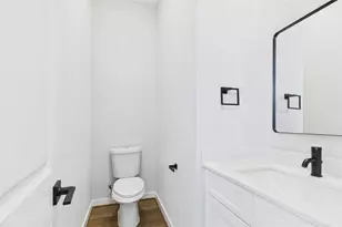 5032 Creekmont Dr, Houston, TX 77091 - Photo 15