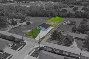 1874 Burleson, Brenham, TX 77833 - Photo 31