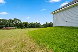 1874 Burleson, Brenham, TX 77833 - Photo 23
