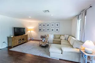 145 Camilla Cir, Bellville, TX 77418 - Photo 13