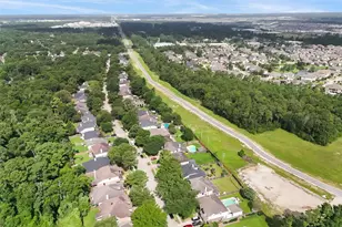 13431 Yaupon Holly Ln, Houston, TX 77044 - Photo 35
