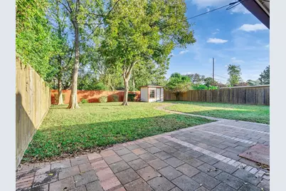 219 E Janisch Road, Houston, TX 77022 - Photo 21