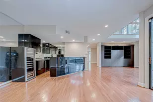 316 Litchfield Ln, Houston, TX 77024 - Photo 17