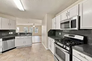 5031 Juniper Spring Trail, Katy, TX 77449 - Photo 9