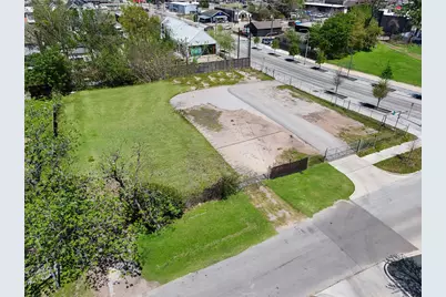 1701 N Durham Drive, Houston, TX 77008 - Photo 3