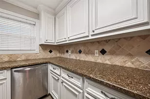 4727 Merwin St, Houston, TX 77027 - Photo 27