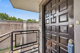 4727 Merwin St, Houston, TX 77027 - Photo 15