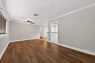 4727 Merwin St, Houston, TX 77027 - Photo 17