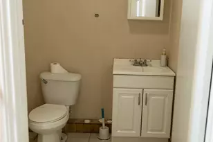 600 N E Ave, Kermit, TX 79745 - Photo 13