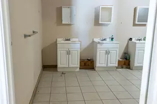 600 N E Ave, Kermit, TX 79745 - Photo 11