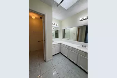 9011 Ketchwood Drive, Houston, TX 77099 - Photo 11