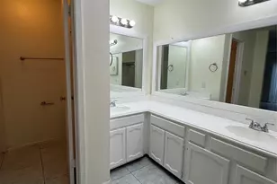 9011 Ketchwood Dr, Houston, TX 77099 - Photo 11