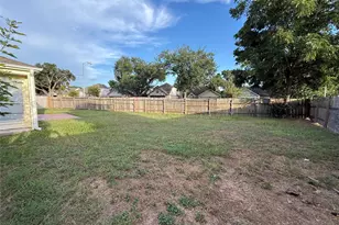 9011 Ketchwood Dr, Houston, TX 77099 - Photo 17