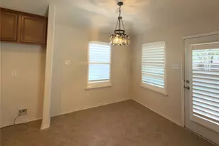 13102 Castlewind Ln, Pearland, TX 77584 - Photo 7