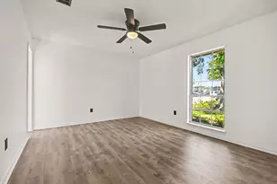 415 Morningside Dr, Friendswood, TX 77546 - Photo 13